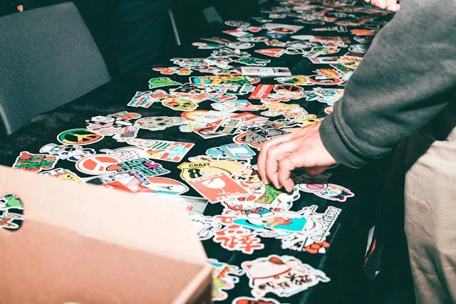 Jenis Print Stiker Murah Bentuk Label untuk Promosi Produk